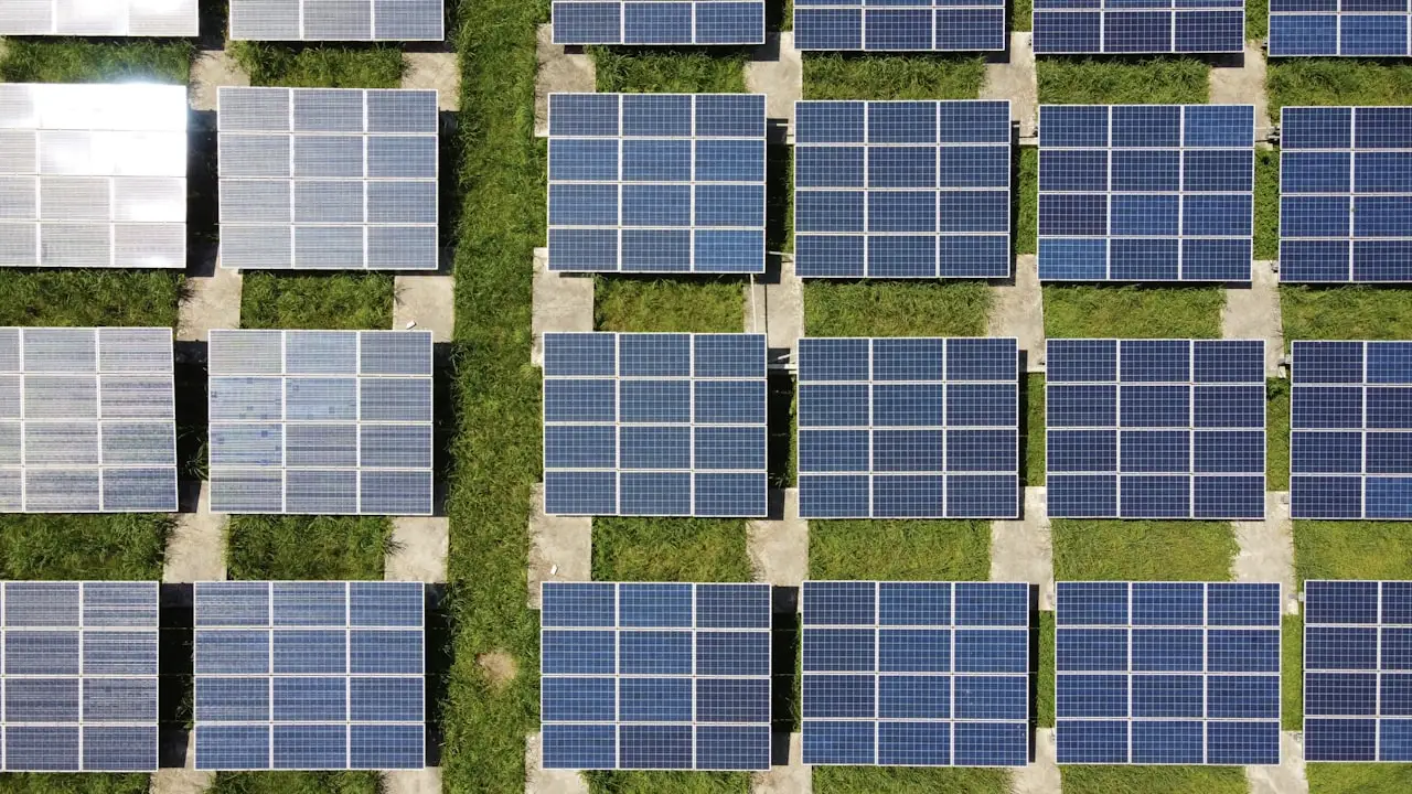 PV Anlage auf Wiese