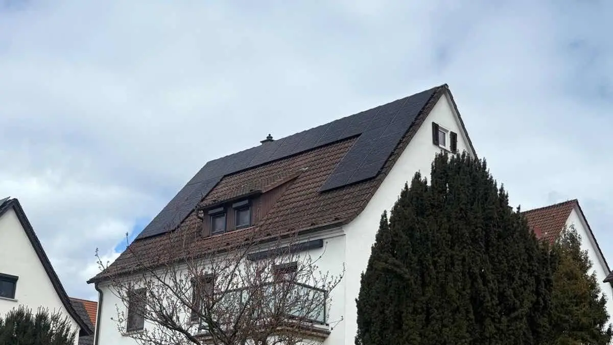 14,26 kWp Photovoltaikanlage mit Speicher in Plochingen im Landkreis Esslingen, installiert von HUMMEL energize